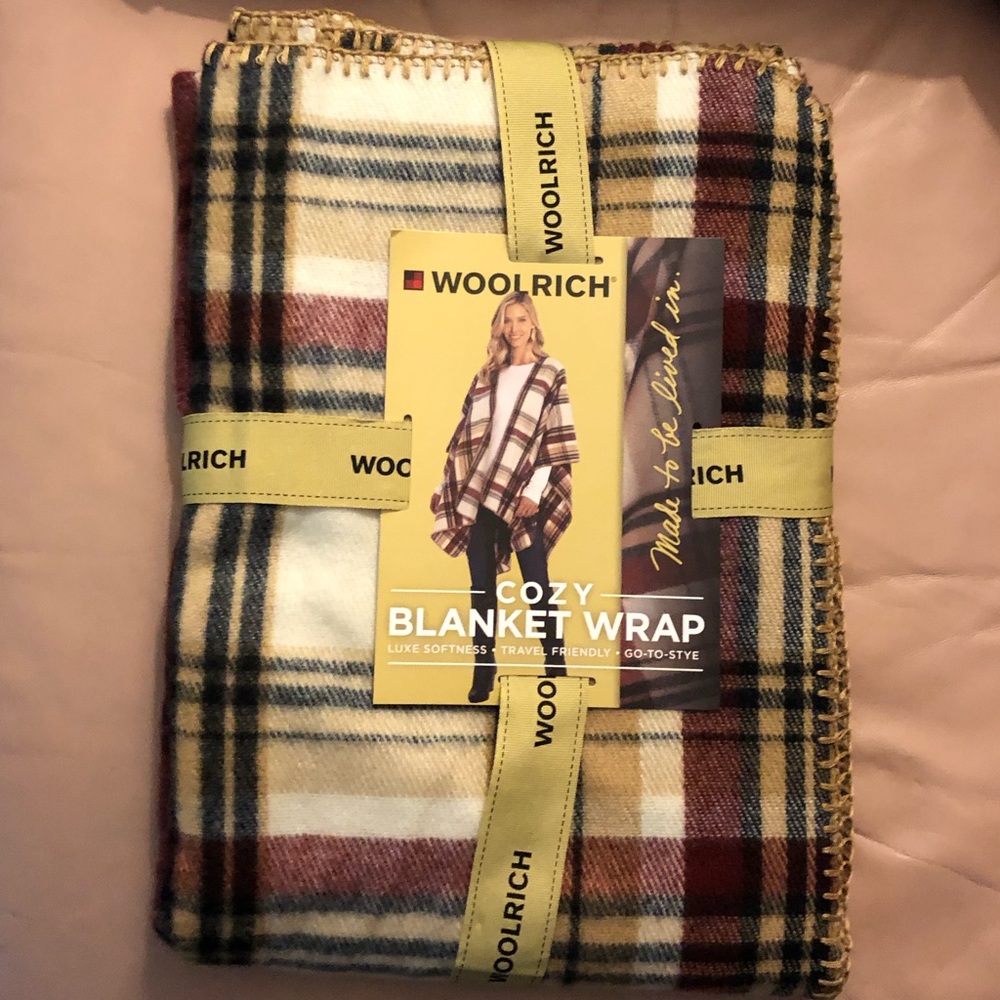 NWT Blanket Wrap